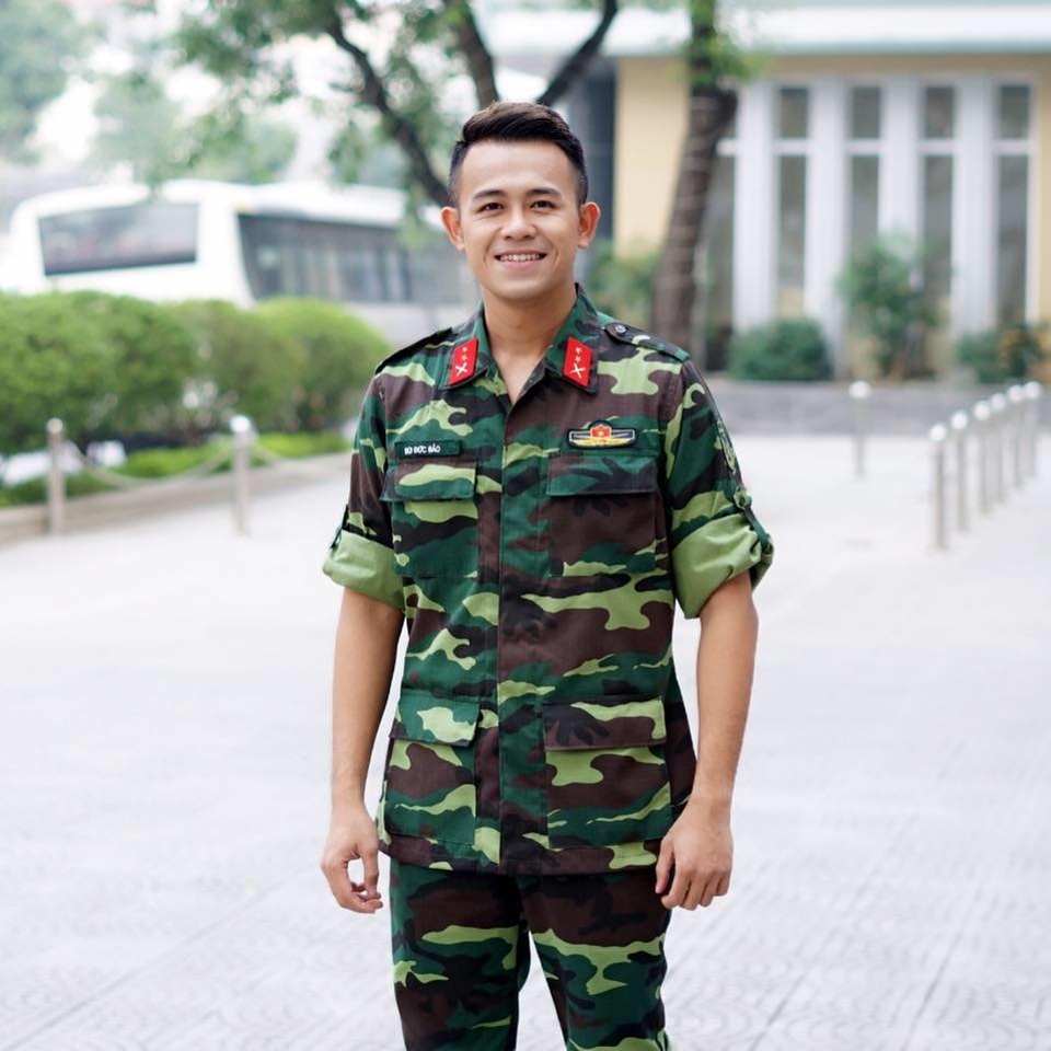 Những điều chưa tiết lộ về MC Đức Bảo “Cà phê sáng” - 2 Bùi Đức Bảo sinh năm 1987, anh tốt nghiệp Đại học Bách Khoa - Hà Nội.