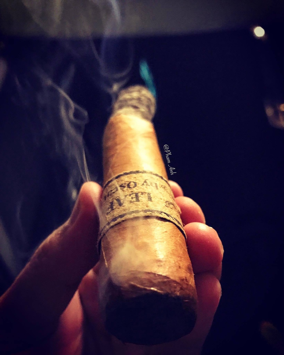 Những chuyện khó tin về thú chơi mới nổi: Hút cigar - 4 
Không phải cứ có tiền là mua được cigar xịn