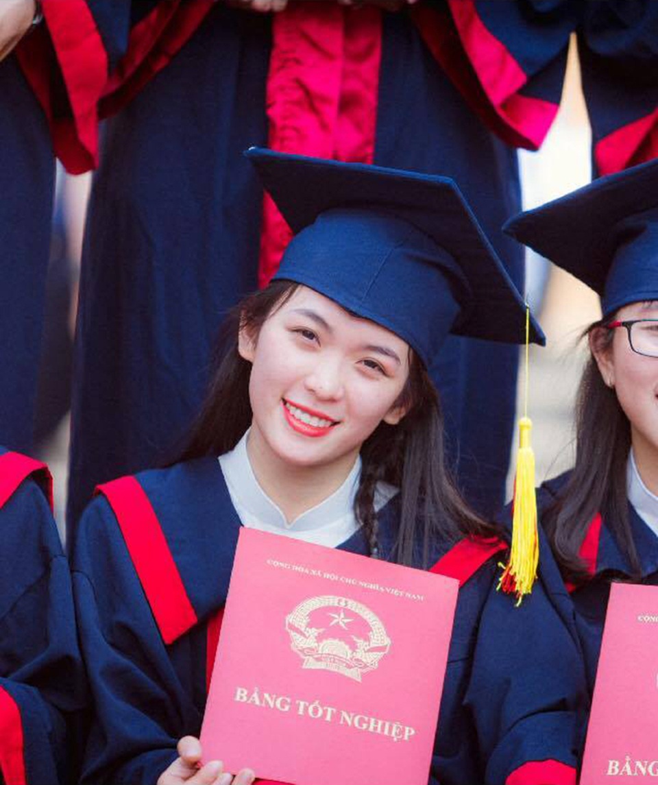 Cô giáo Quốc phòng xinh và vui tính thế này, học sinh nào chẳng "mê" - 9 Cô giáo Quốc phòng xinh và vui tính thế này, học sinh nào chẳng "mê" - 9