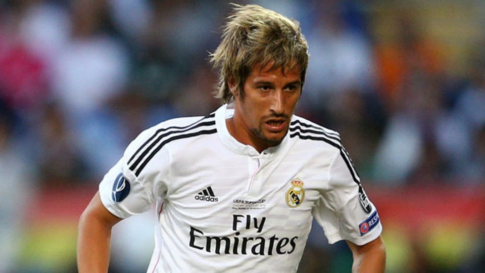 Real Madrid chia tay cầu thủ đầu tiên - 1 Fabio Coentrao rời khỏi Real Madrid