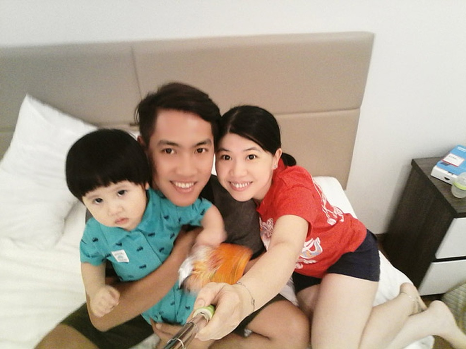 Chàng học sinh cưới cô giáo chủ nhiệm 10 năm trước giờ ra sao? - 9 
Cặp vợ chồng hạnh phúc khi về chung một nhà