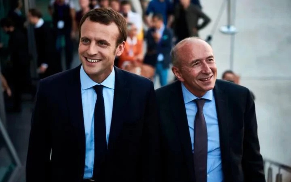 Tổng thống Pháp công bố nội các với một nửa là "bóng hồng" - 3 Tổng thống Macron và tân Bộ trưởng Nội vụ Gerald Collomb (Ảnh: AFP)