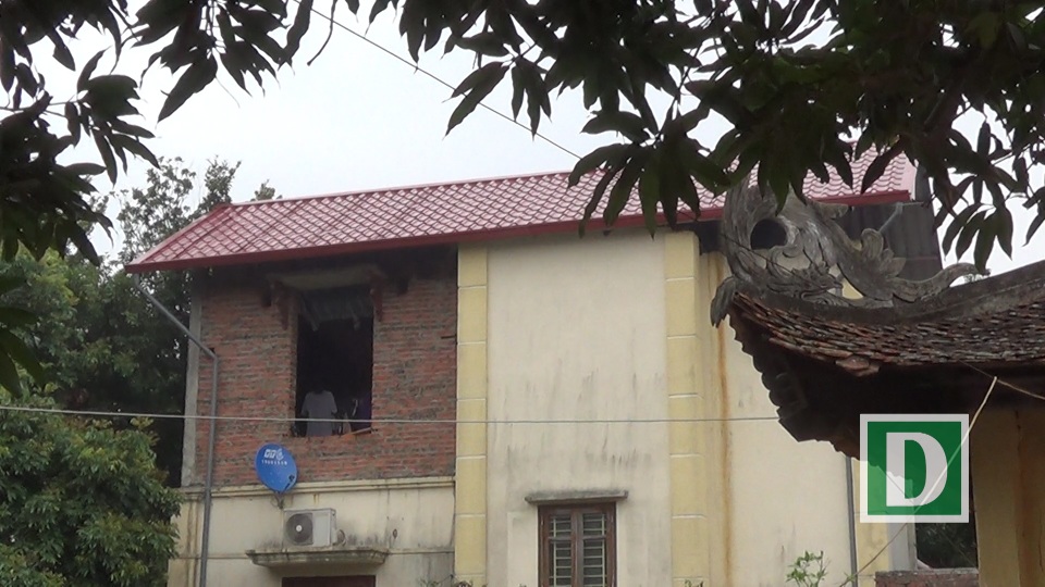 Hà Nội: Công trình “xén” cả đất di tích quốc gia vẫn tiếp tục được cơi nới? - 1 Hiện trạng công trình nhà bà Phạm Thị Kim Phương.