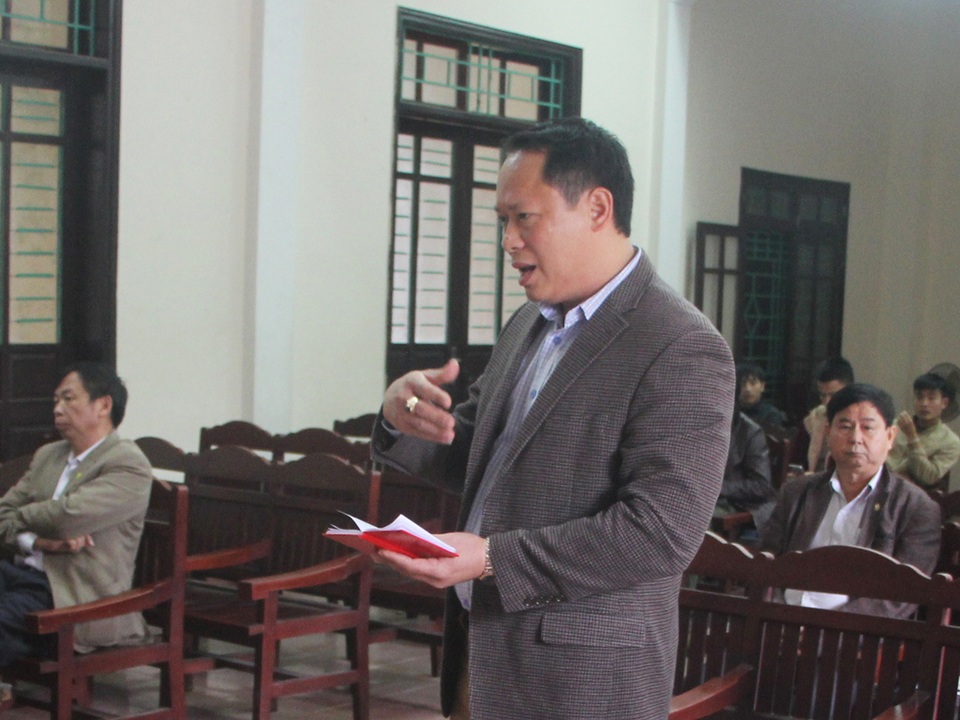 Nghệ An: Đấu thầu không trúng, doanh nghiệp kiện Sở Giáo dục và Đào tạo ra toà - 1 Ông Nguyễn Anh Ngọc – Giám đốc Công ty Anh Đức, đại diện cho liên danh nhà thầu Anh Đức – Sao Mai tranh luận tại phiên tòa.