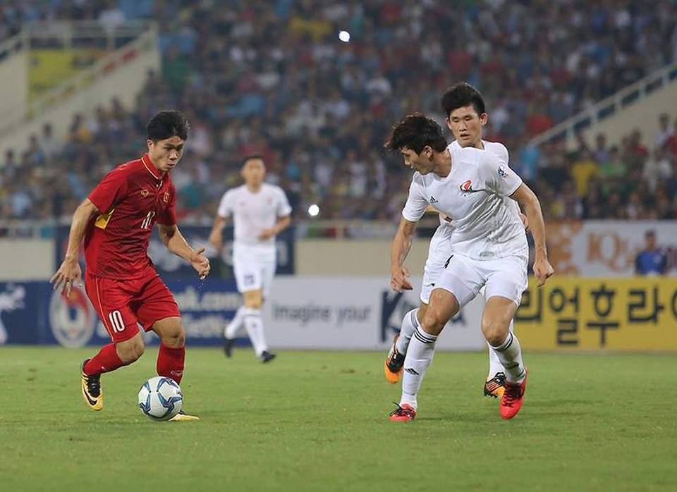 Văn Toàn lập công, U22 Việt Nam đánh bại Ngôi sao K-League - 7
Công Phượng đang chơi khá hay trên sân - Ảnh: An An