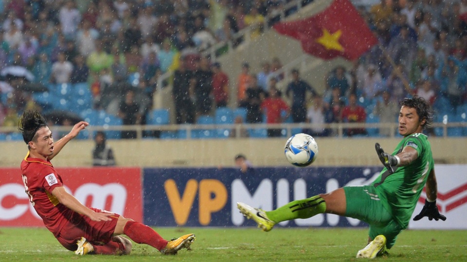 “Anh Đức là điểm nhấn giúp đội tuyển Việt Nam thắng đậm Campuchia” - 2 Các vệ tinh xung quanh Anh Đức như Công Phượng cũng có nhiều khoảng trống để hoạt động hơn