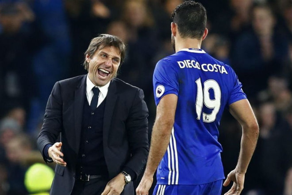 HLV Conte sắp ký hợp đồng mới với Chelsea