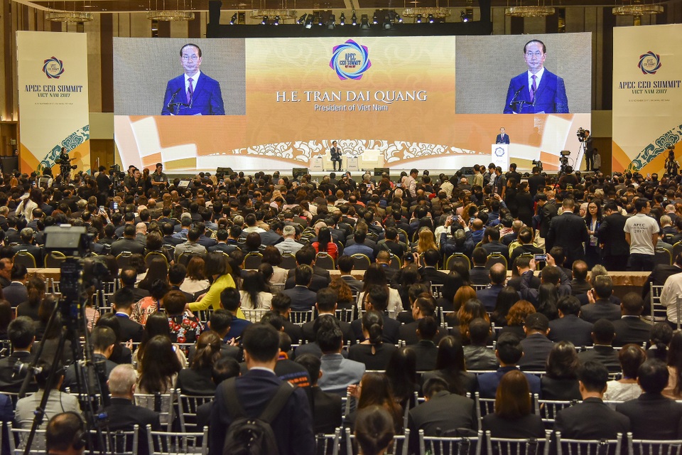 Tổng thống Philippines Duterte hôm nay phát biểu tại CEO Summit - 1 Hội nghị CEO Summit kéo dài trong 3 ngày, từ 8-10/11, tại Trung tâm Hội nghị Ariyana - khách sạn Furama, Đà Nẵng