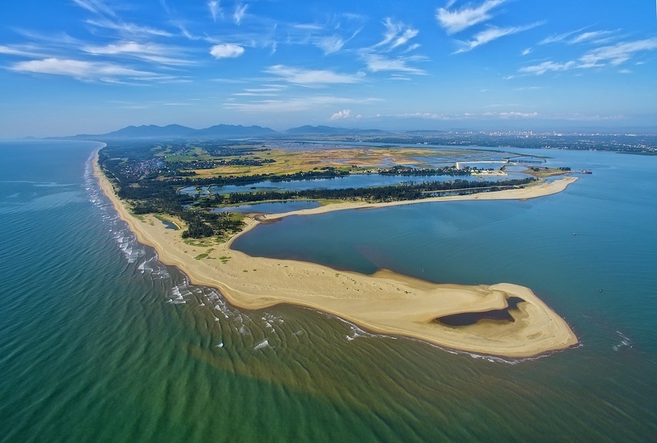 Biển Cửa Lò của Nguyễn Minh Tân