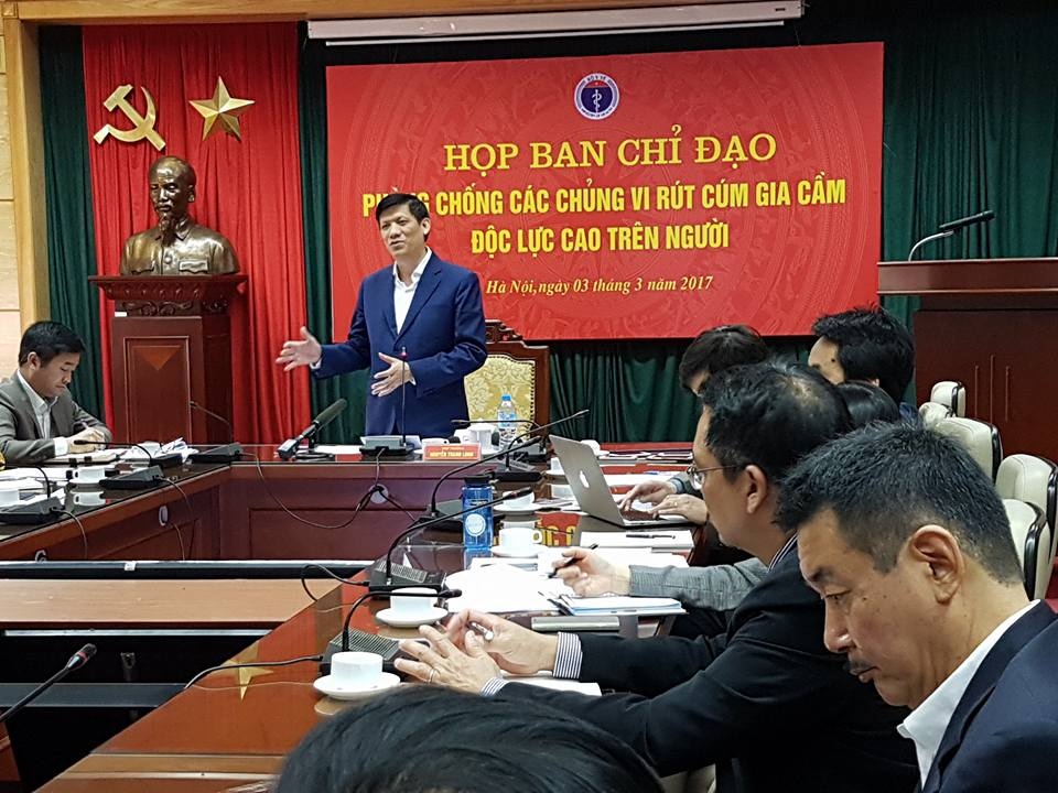 Việt Nam nâng mức cảnh báo, giám sát như có ca bệnh cúm chết người xâm nhập - 1 Thứ trưởng Long đề nghị nâng mức cảnh báo dịch, Việt Nam coi như có ca cúm A/H7N9 xâm nhập. Ảnh: H.Hải.