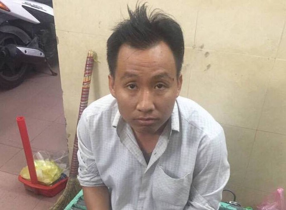 Tìm du khách Hàn Quốc là bị hại trong vụ cướp giật - 1 Lê Thanh Thiện tại cơ quan công an