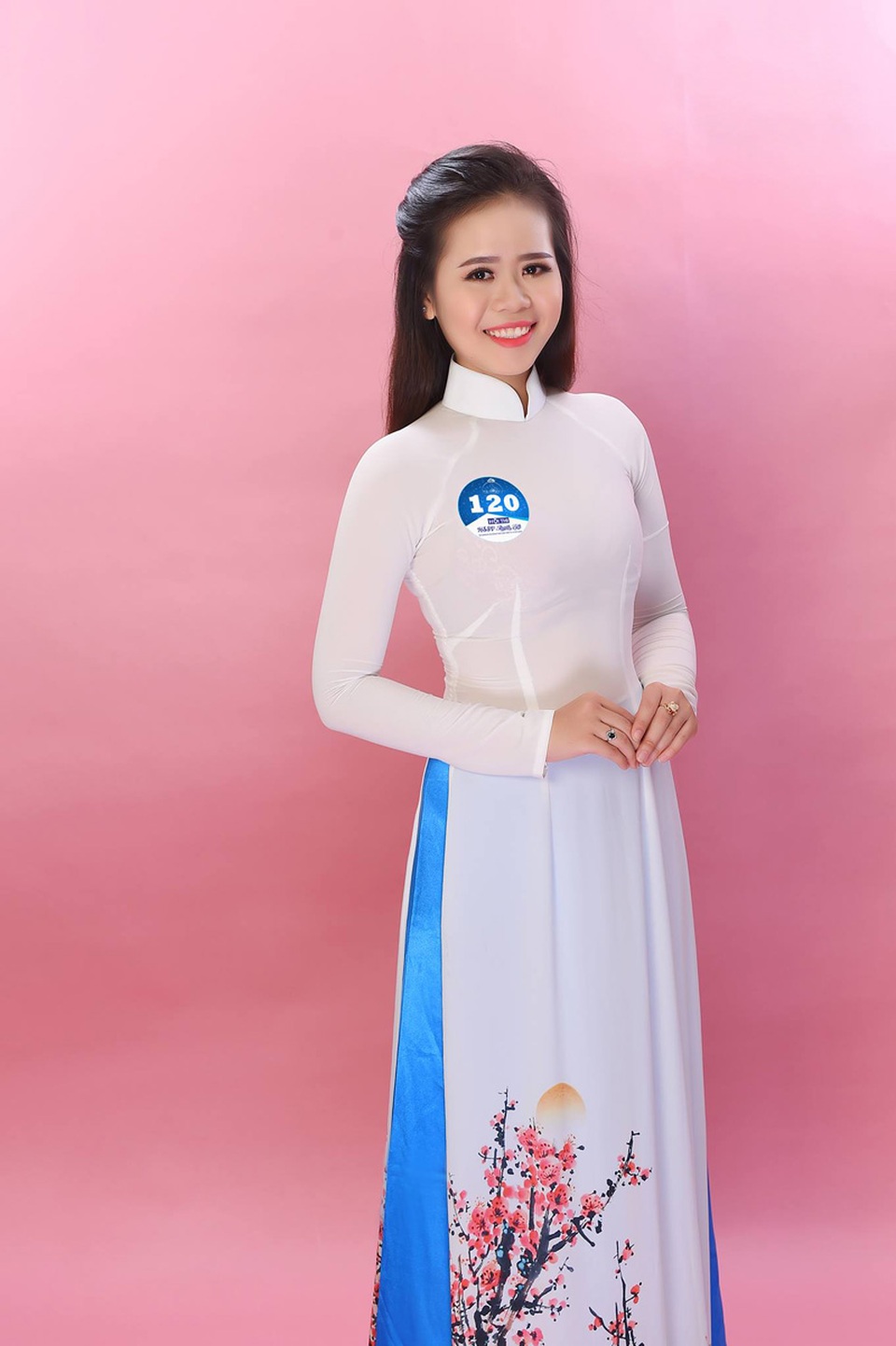 Lộ diện 16 nữ sinh "đua" ngôi vị Hoa khôi HS, SV Cần Thơ 2017 - 14
Phan Thị Thu Thảo (SN 1996, ĐH Tây Đô).