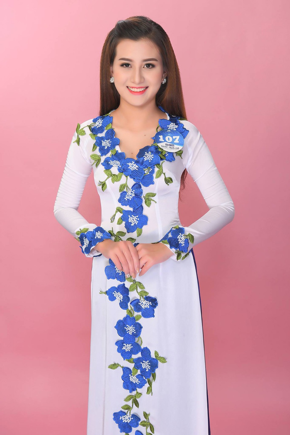 Lộ diện 16 nữ sinh "đua" ngôi vị Hoa khôi HS, SV Cần Thơ 2017 - 4
Nguyễn Lê Mỹ Linh (SN 1998, CĐ Kinh tế - Kỹ thuật Cần Thơ).