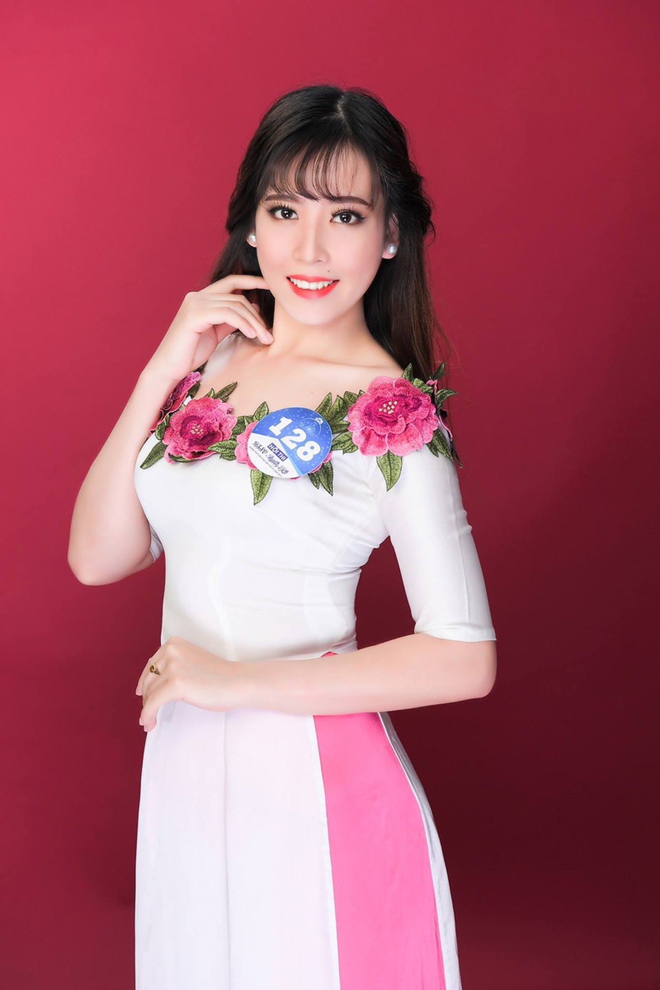 Lộ diện 16 nữ sinh "đua" ngôi vị Hoa khôi HS, SV Cần Thơ 2017 - 12
Nguyễn Thanh Phương (SN 1996, ĐH Tây Đô).