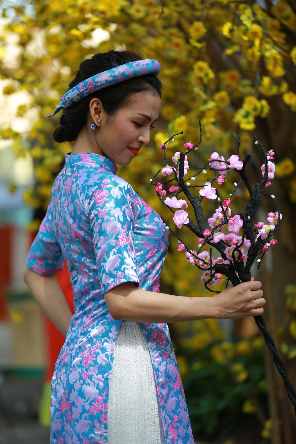 Chiêm ngưỡng vẻ đẹp lai của “bạn gái tin đồn” Phúc Lâm - 3 Chiêm ngưỡng vẻ đẹp lai của “bạn gái tin đồn” Phúc Lâm - 3