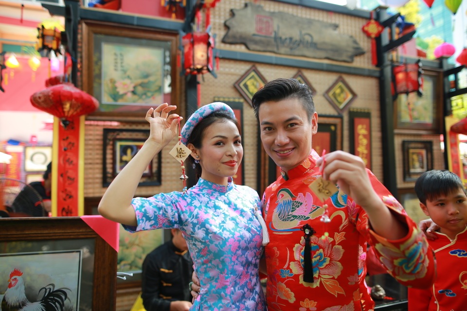 Chiêm ngưỡng vẻ đẹp lai của “bạn gái tin đồn” Phúc Lâm - 1 Chiêm ngưỡng vẻ đẹp lai của “bạn gái tin đồn” Phúc Lâm - 1