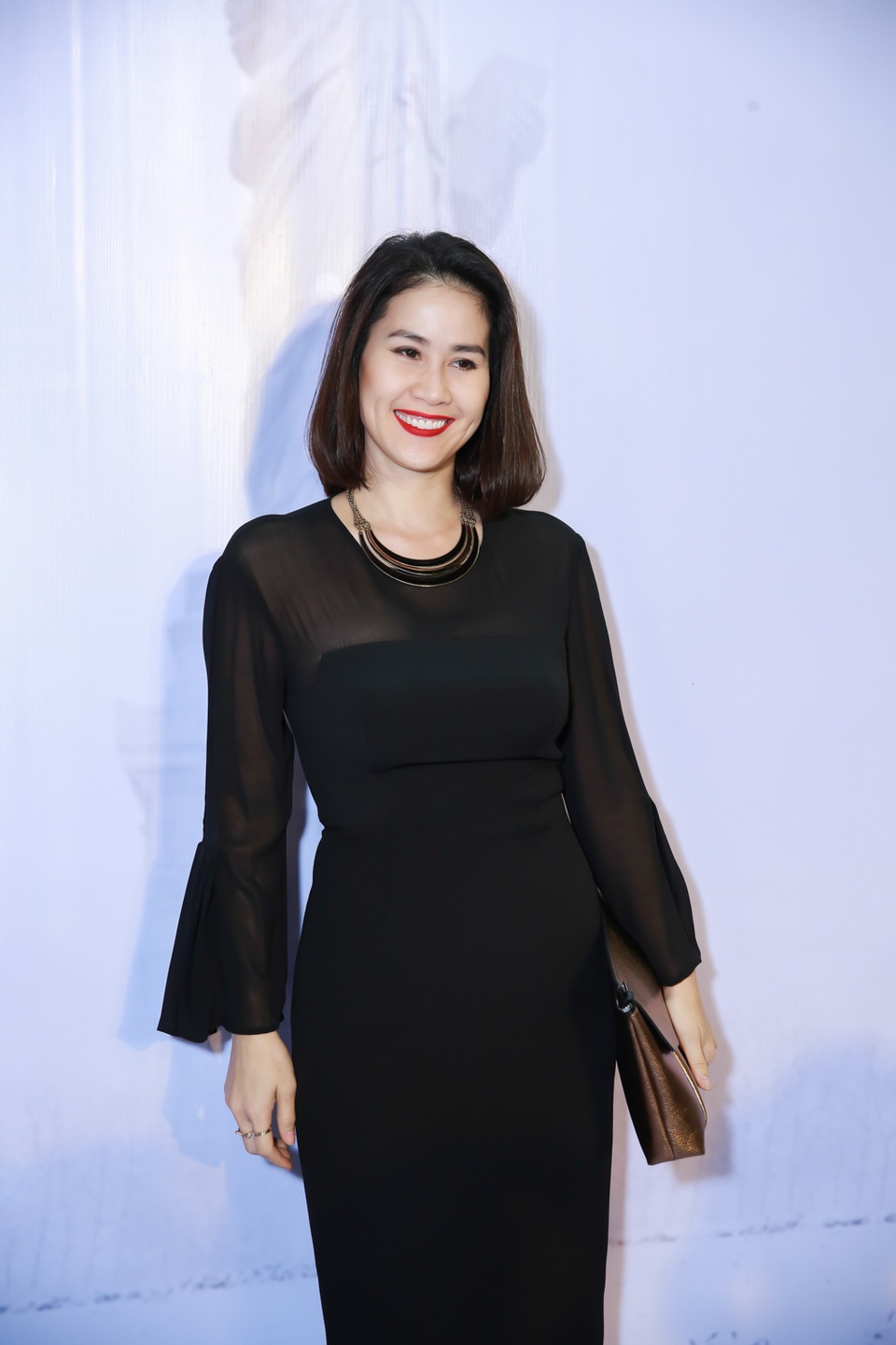 Cát Phượng không ngại tình tứ với bạn trai kém 8 tuổi trước mặt Thái Hoà - 8