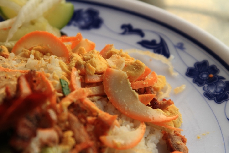 Những món ngon ở An Giang khiến thực khách mê mẩn - 6 Món cơm tấm An Giang có vài điểm khác biệt so với cơm tấm Sài Gòn.