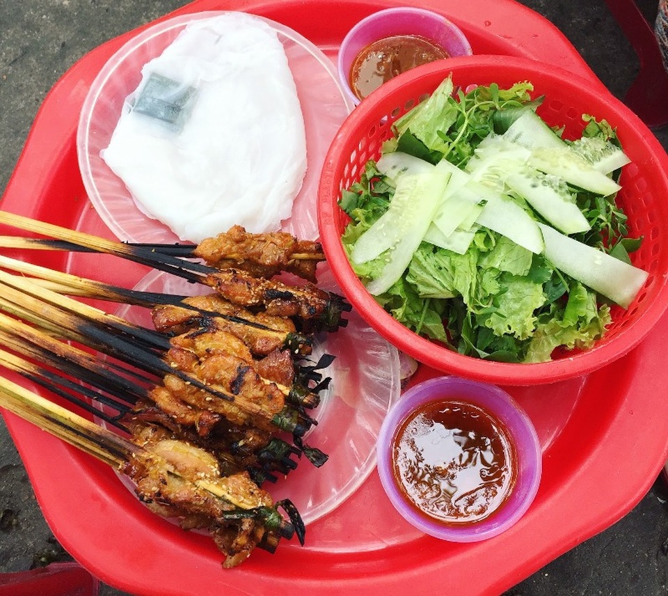 Có gì ở Hội An - thủ phủ ẩm thực mới của Việt Nam - 3 Thịt nướng có thể dùng kèm bánh tráng hoặc ăn trực tiếp.