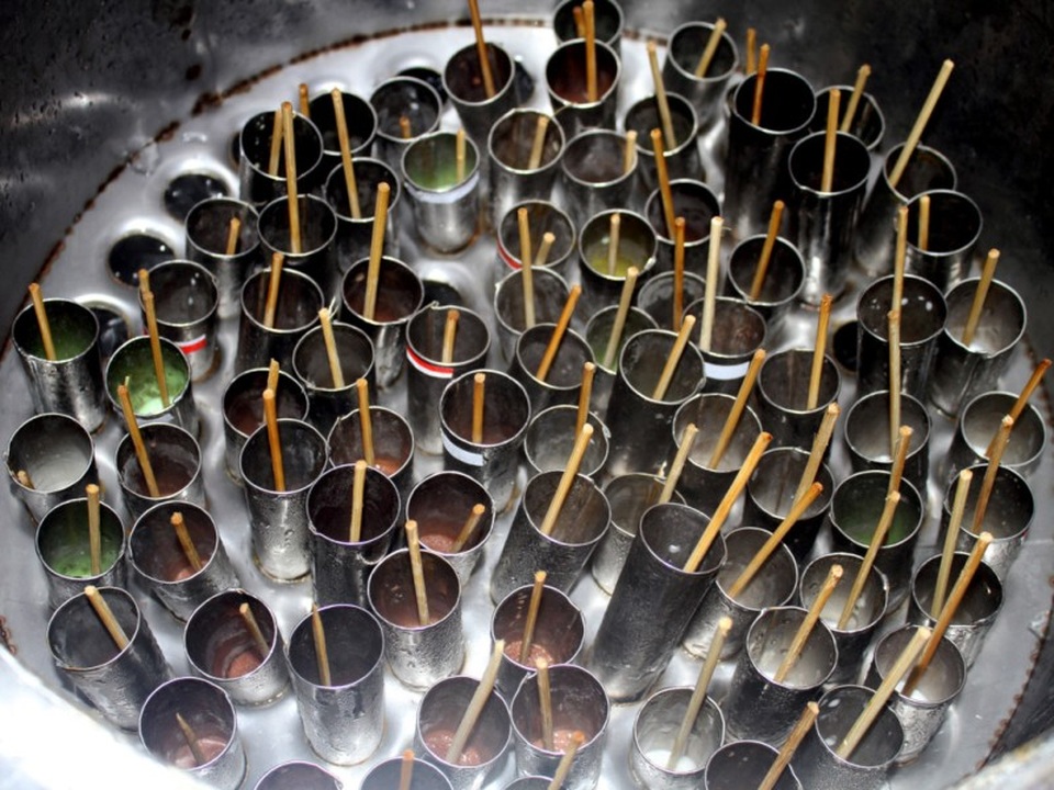 Có gì ở Hội An - thủ phủ ẩm thực mới của Việt Nam - 6 Các que kem ống với đủ hương vị gợi nhớ về tuổi thơ.