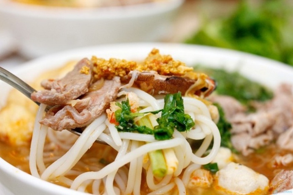 9 món ngon vang danh đất Nam Định - 5 Những địa chỉ quen thuộc cho món ăn này là ở chợ Ngõ Ngang, chợ Rồng hay phố Hàng Đồng.