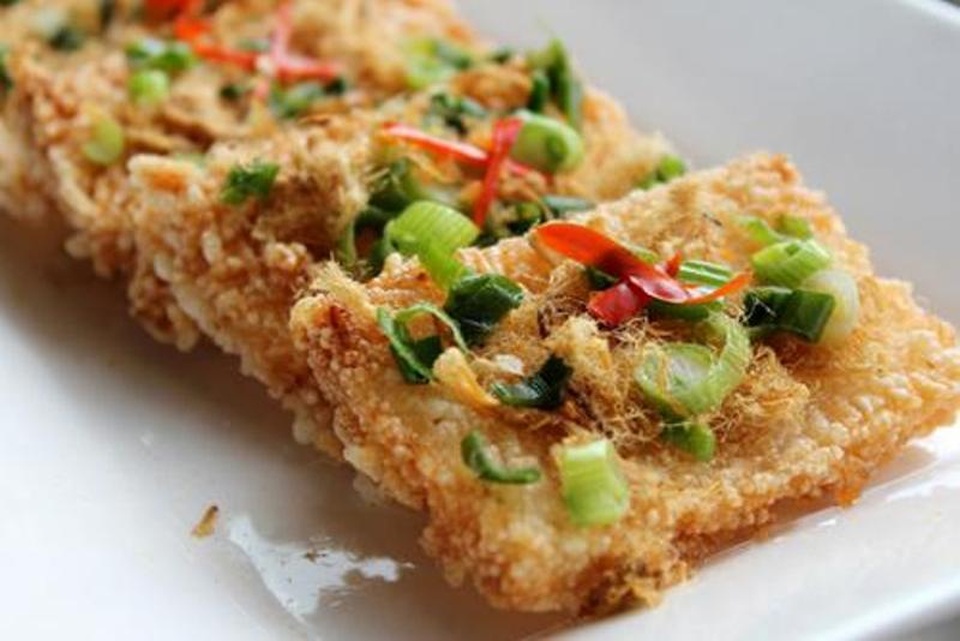 Du xuân Ninh Bình, thưởng thức đặc sản đất kinh đô Hoa Lư - 1 Nhắc đến Ninh Bình, không thể bỏ qua món cơm cháy.