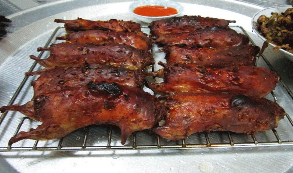 7 đặc sản Việt ngon nức tiếng nhưng “càng ăn càng độc” - 5 Người Việt rất cầu kì và sáng tạo khi chế biến được trên 30 món ăn công phu từ thịt chuột.