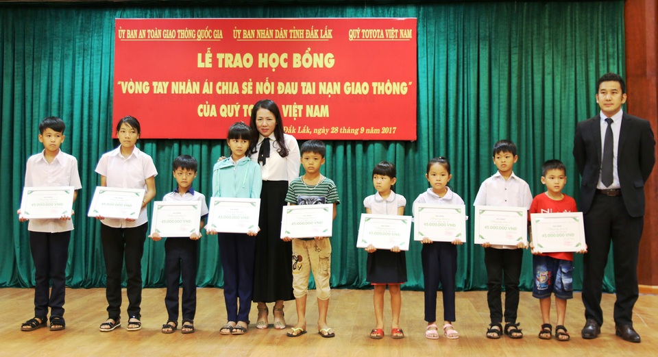 Quỹ Toyota VN nỗ lực vì một Việt Nam an toàn, giảm nỗi đau tai nạn giao thông - 2 Quỹ Toyota VN nỗ lực vì một Việt Nam an toàn, giảm nỗi đau tai nạn giao thông - 2