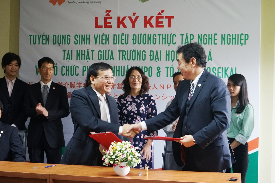 Chọn ngành Điều dưỡng: Sở hữu ngay “tấm vé” thực tập nghề nghiệp tại Nhật - 1 Nhiều ký kết quốc tế được thiết lập giữa ĐH Đông Á và các đơn vị đối tác đã mở thêm nhiều cơ hội cho sinh viên.