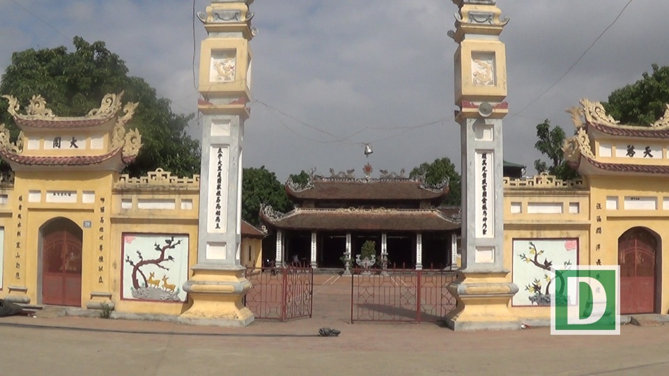 Hà Nội: Công trình “xén” cả đất di tích quốc gia vẫn tiếp tục được cơi nới? - 2 Đình làng Đại Mỗ đã được xếp hạng di tích cấp quốc gia.
