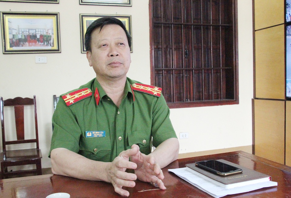 Hơn 1.000 cán bộ chiến sĩ đảm bảo an ninh dịp Giỗ Tổ Hùng Vương - 2 Đại tá Hà Minh Tân trao đổi với phóng viên Dân trí.