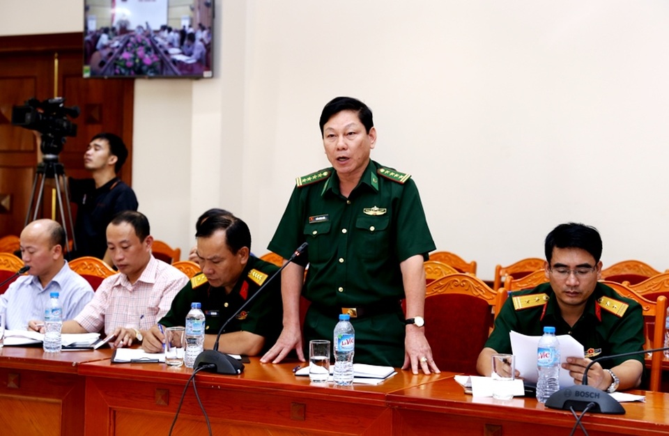 Áp thấp khả năng mạnh lên thành bão, đổ bộ Hà Tĩnh - Quảng Bình - 2 Đại tá Trần Dương Kiên phát biểu tại cuộc họp.