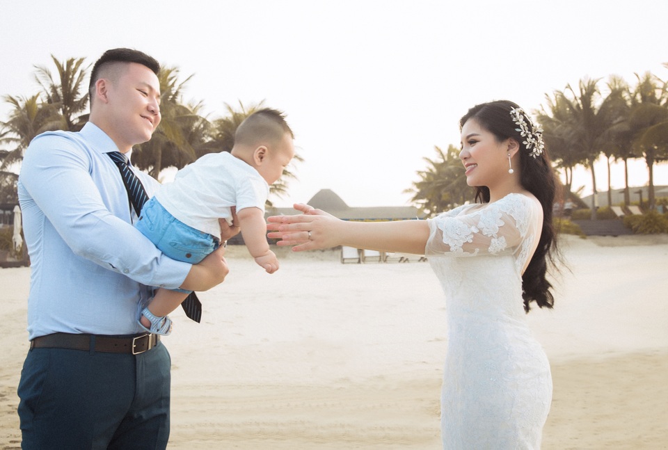 Cô dâu chú rể 9x “đáp” xuống hôn trường như biểu diễn xiếc ở Hà Nội - 6 Cô dâu chú rể 9x “đáp” xuống hôn trường như biểu diễn xiếc ở Hà Nội - 6