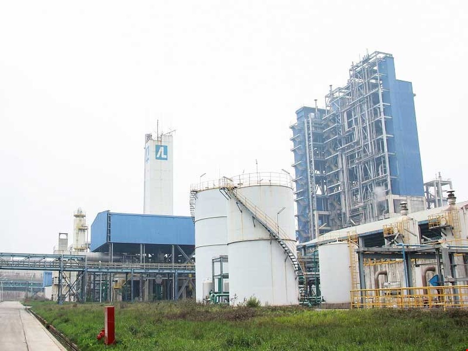 Đại dự án "khóc ròng" vì nhà thầu Trung Quốc - 2
Đạm Ninh Bình là một trong 12 dự án đang gặp khó khăn. Ảnh: HT