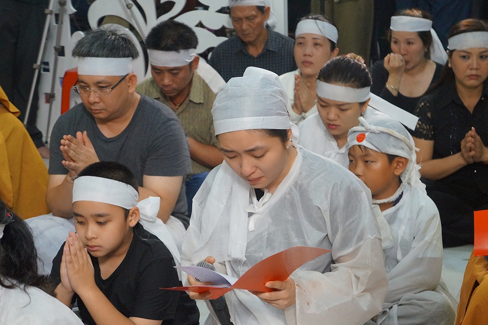 Vợ nghệ sĩ Thanh Sang nguyện làm vợ ông ở kiếp sau - 6 Vợ nghệ sĩ Thanh Sang nguyện làm vợ ông ở kiếp sau - 6