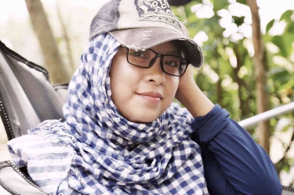 
Hình ảnh đạo diễn Đặng Thái Huyền phía sau những ống kính trên phim trường. Ảnh: NVCC.
