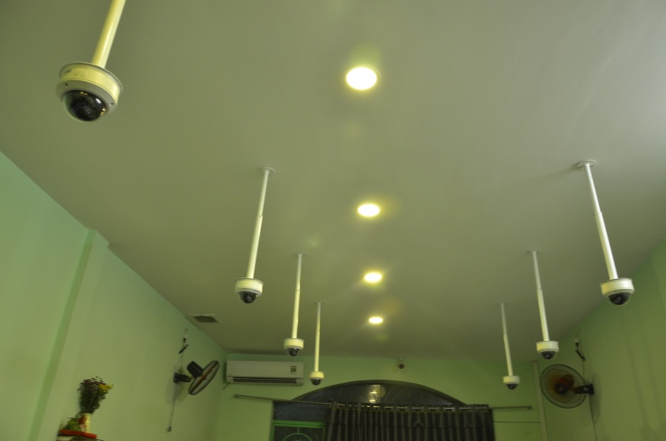 
Hệ thống camera để giám sát các bàn đánh bạc
