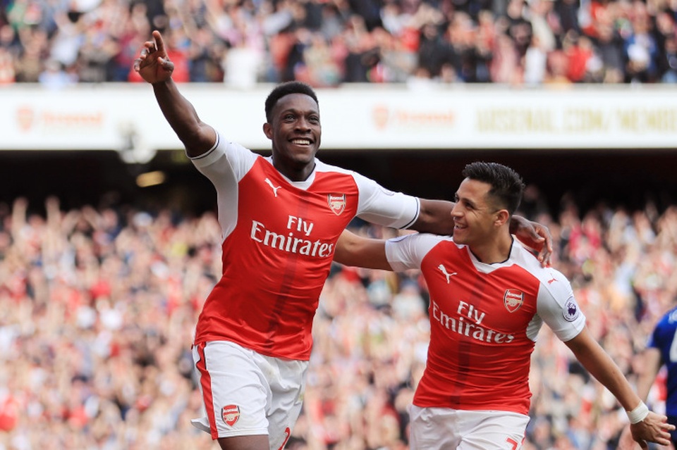 Danny Welbeck yêu MU nhưng vẫn ăn mừng nhiệt tình - 1 Danny Welbeck ăn mừng bàn thắng vào lưới đội bóng cũ MU