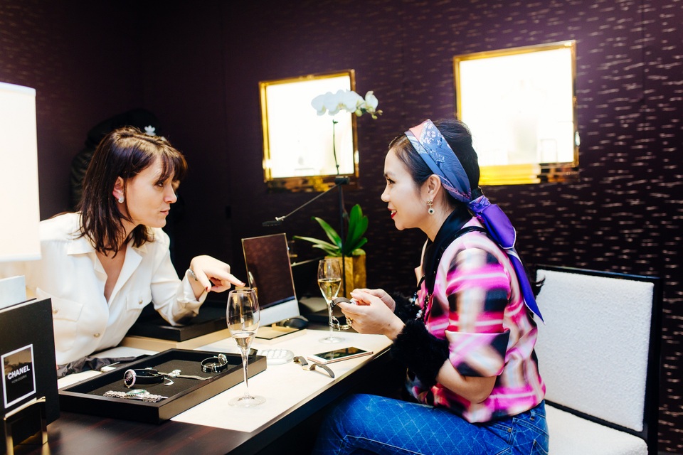 Lưu Nga - Nhà sáng lập Elise ngồi hàng đầu show Chanel - 5