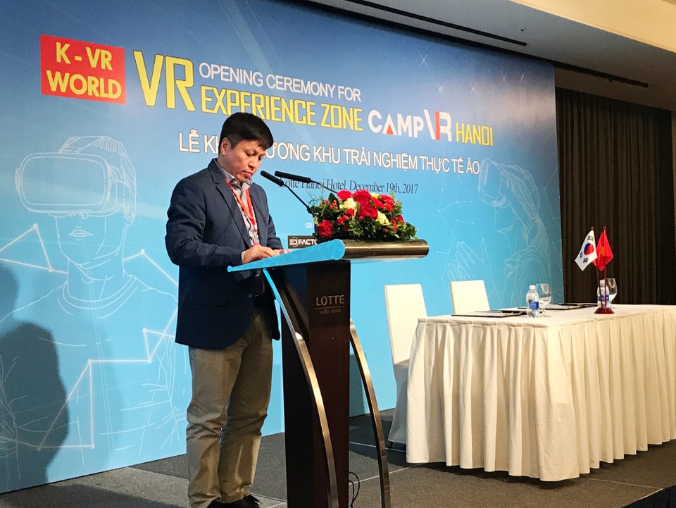 Khai trương trung tâm thực tế ảo đầu tiên của Hàn Quốc tại Việt Nam - 2 Ông Đào Đình Khả, Vụ trưởng Vụ CNTT thuộc Bộ TT&TT.