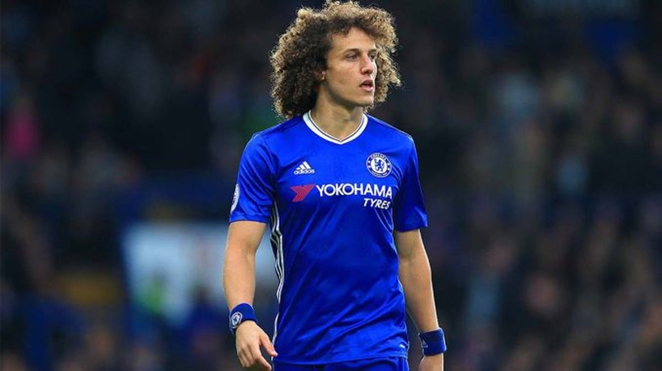 Chỉ riêng số tiền chuyển nhượng của David Luiz khi chuyển từ Chelsea sang PSG và ngược lại đã đạt mức 100 triệu euro. Trước đó, cầu thủ này từng chuyển từ Benfica tới Chelsea. Tổng giá trị chuyển nhượng của trung vệ người Brazil vào khoảng 128,1 triệu euro