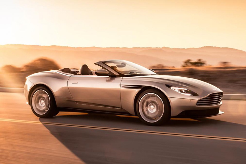 Aston Martin DB11 Volante mui trần chính thức ra mắt - 13 Aston Martin DB11 Volante mui trần chính thức ra mắt - 13