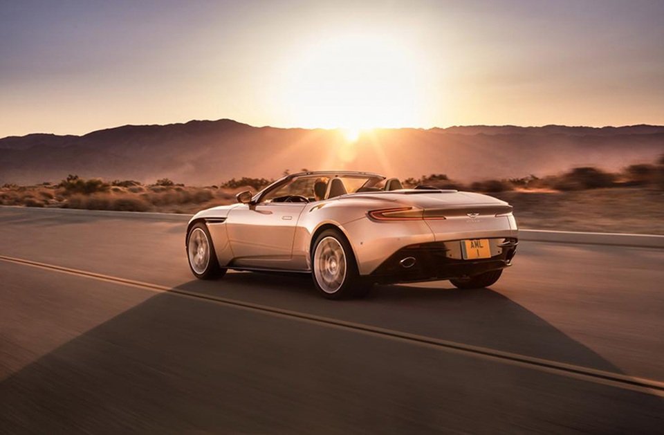 Aston Martin DB11 Volante mui trần chính thức ra mắt - 7 Aston Martin DB11 Volante mui trần chính thức ra mắt - 7
