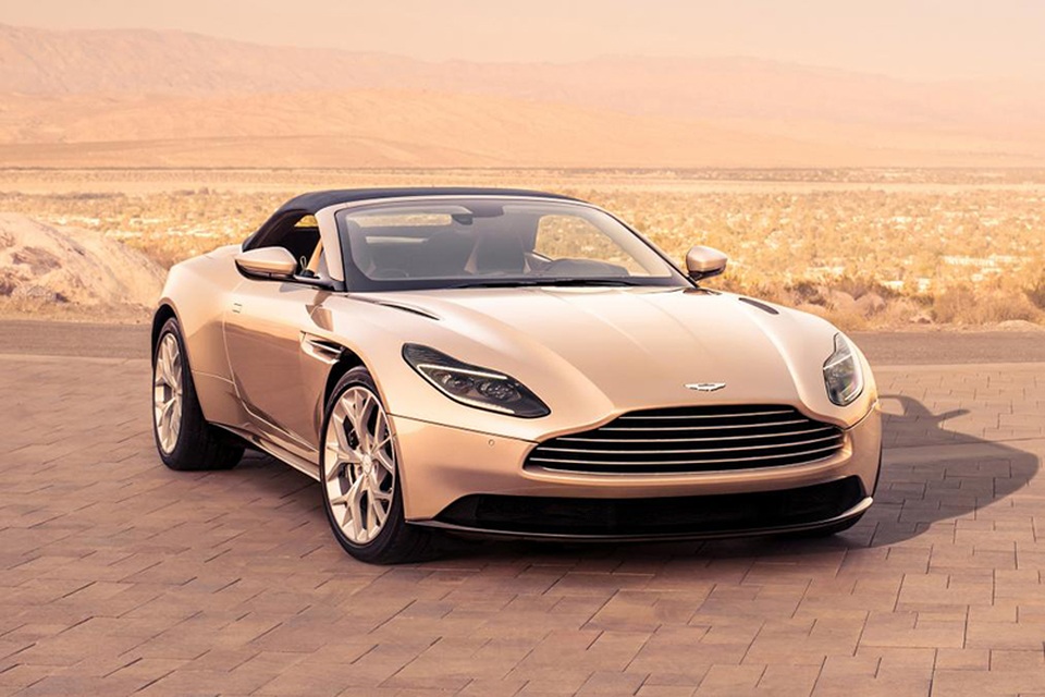 Aston Martin DB11 Volante mui trần chính thức ra mắt - 3 Aston Martin DB11 Volante mui trần chính thức ra mắt - 3