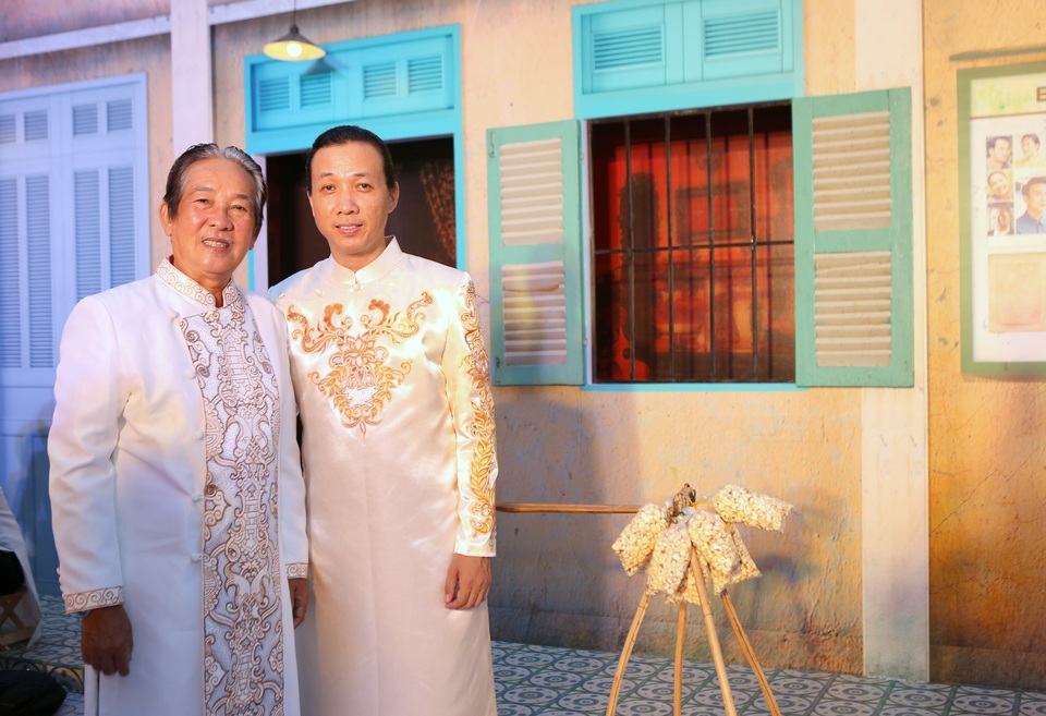 NSƯT Kim Xuân khiến nhiều nghệ sĩ bật khóc - 15 Nghệ sĩ Tấn Thi và đạo diễn Mai Thế Hiệp