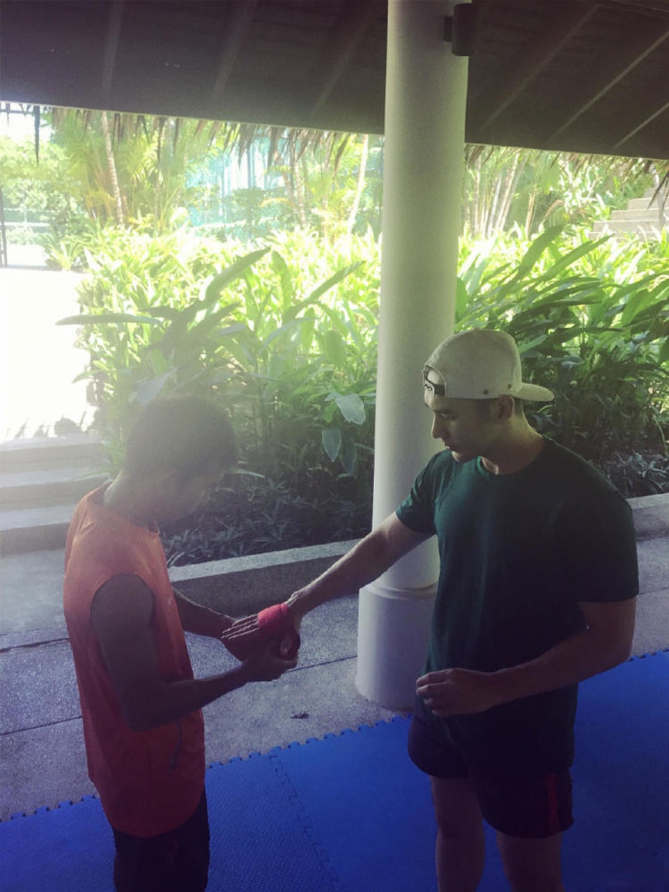 47 tuổi, Chung Lệ Đề khoe thân "nóng bỏng" bên "ông xã" kém 12 tuổi - 12 47 tuổi, Chung Lệ Đề khoe thân "nóng bỏng" bên "ông xã" kém 12 tuổi - 12