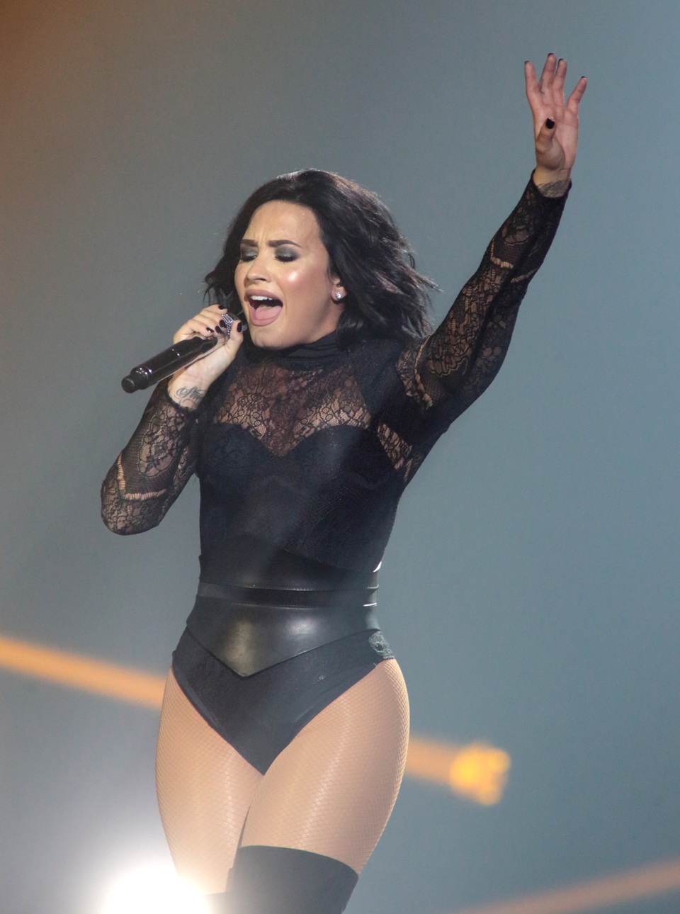 Demi Lovato bị rò rỉ ảnh “nóng” - 2
Nữ ca sĩ 25 tuổi từng bị phát tán ảnh nhạy cảm một lần vào năm 2014.