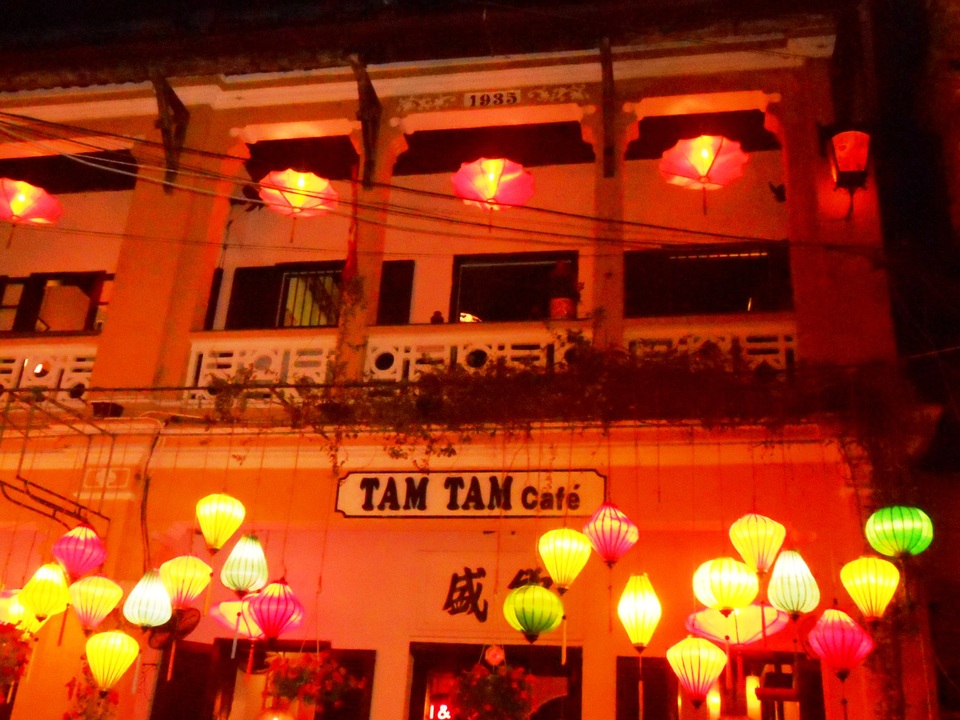 Du khách đổ về Hội An khai hội Nguyên Tiêu - 4 Đèn lồng, một nét đặc trưng của Hội An