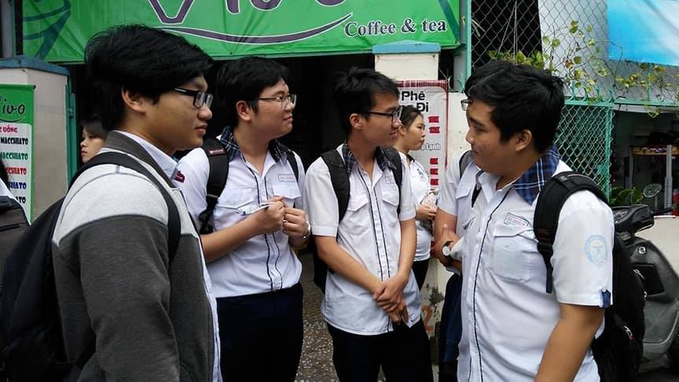 Đừng tưởng đề Văn cũ và dễ - 1 Đừng tưởng đề Văn cũ và dễ - 1