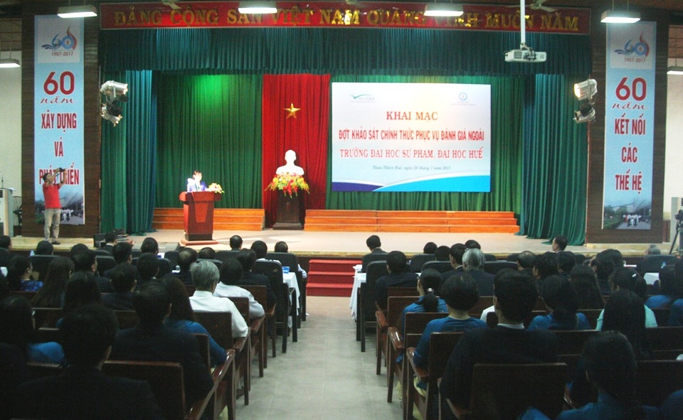 Đại học Sư phạm Huế bắt đầu tiến hành đánh giá ngoài - 1 TS. Tạ Thị Thu Hiền, Phó Giám đốc Trung tâm Kiểm định Chất lượng giáo dục, Đại học Quốc gia Hà Nội, Giám sát viên Đoàn Chuyên gia đánh giá ngoài phát biểu tại lễ khai mạc đợt khảo sát chính thức phục vụ đánh giá ngoài ở trường Đại học Sư phạm Huế